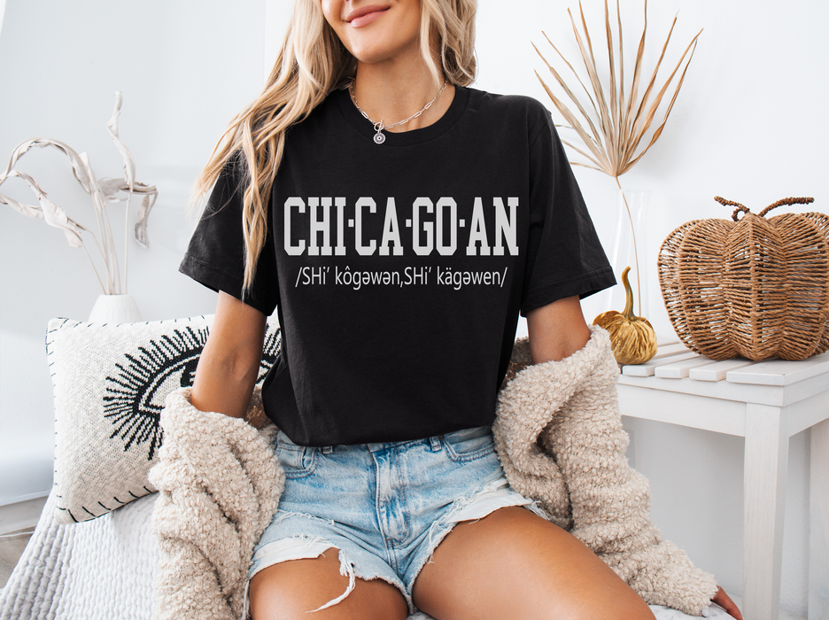 Chicagoan T-shirt Casual Unisex Tee for Every Occasion, Chicago Comfort Shirt, Everyday Wear, Gift for Friends, Stylish Basic T-Shirt